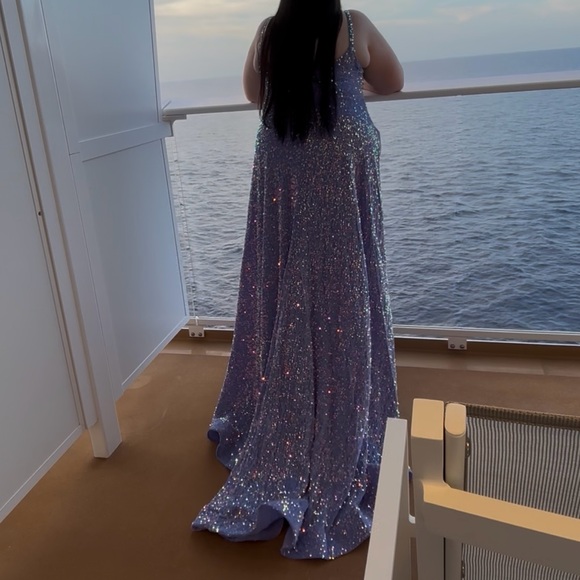 Elegant Lavender Prom Dress - Picture 4 of 5